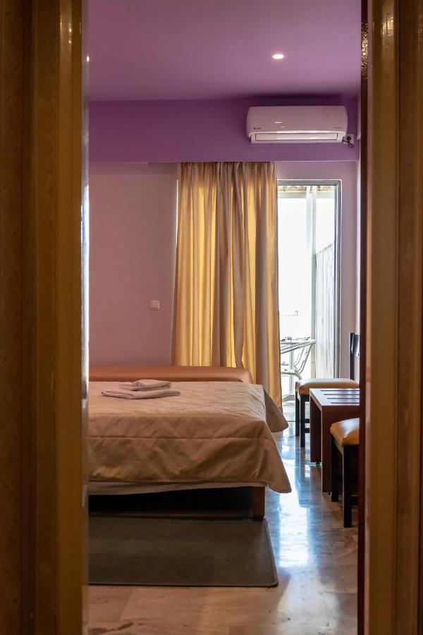 Telis Hotel Aigio Esterno foto