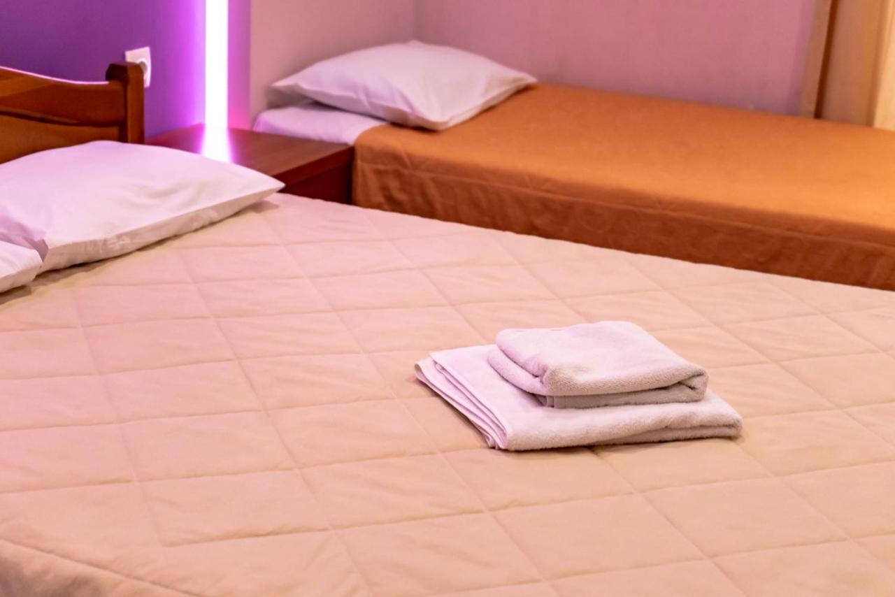 Telis Hotel Aigio Esterno foto
