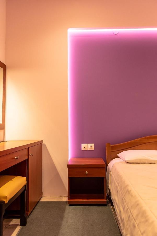 Telis Hotel Aigio Esterno foto