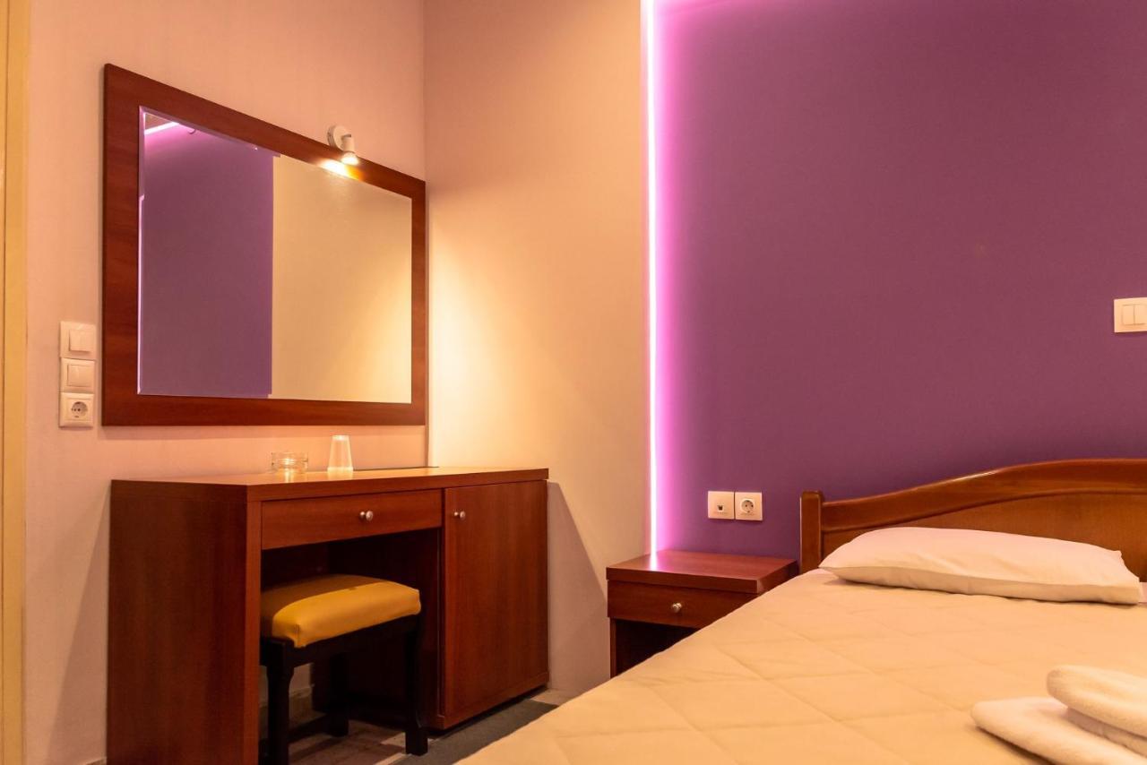 Telis Hotel Aigio Esterno foto