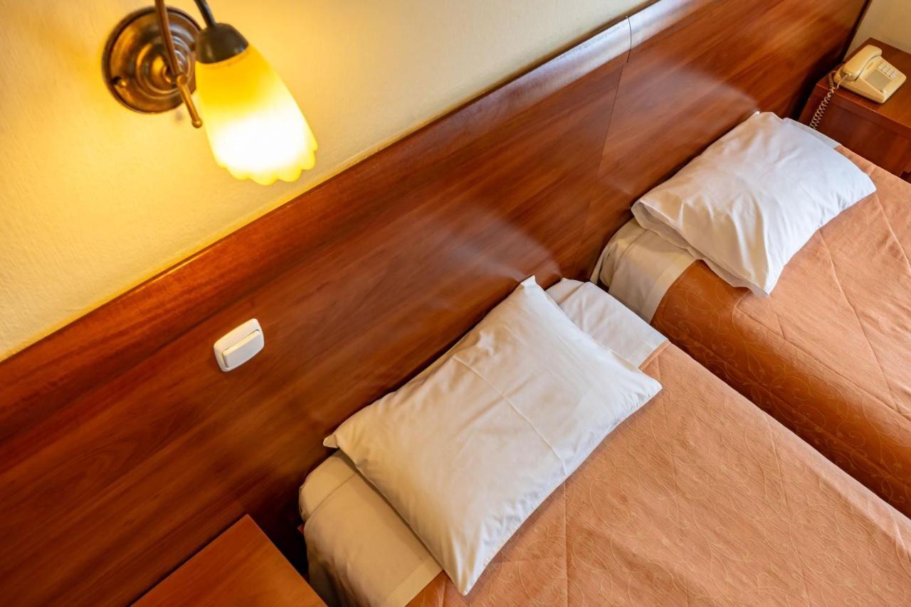 Telis Hotel Aigio Esterno foto